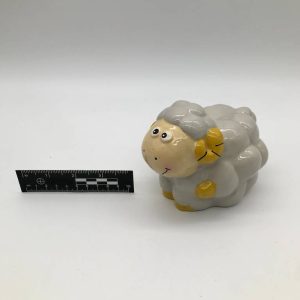 Ceramiczna figurka owcy kawaii