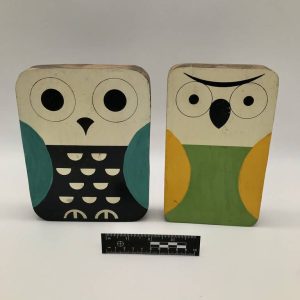 Drewniana sowa mid-century modern