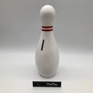 Ceramiczna figurka kręgla retro