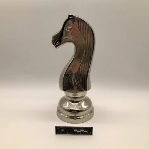 Figurka konia art déco lustrzany metal