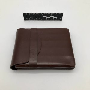 Skórzane etui w czekoladowym kolorze