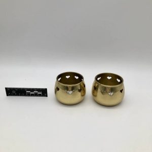 Mosiężne świeczniki tealight z serduszkami