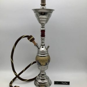 Szisza orientalna ze zdobionym zbiornikiem